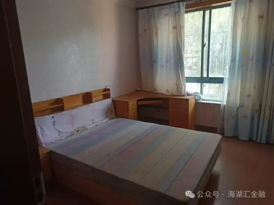 91727677126.jpg 【海湖汇法拍房】上海市奉贤区南奉公路8889弄210号202室