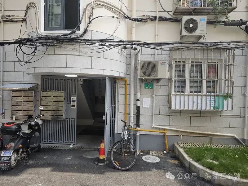 1-1727674815.jpeg 【海湖汇法拍房】上海市徐汇区梅陇七村2号301室