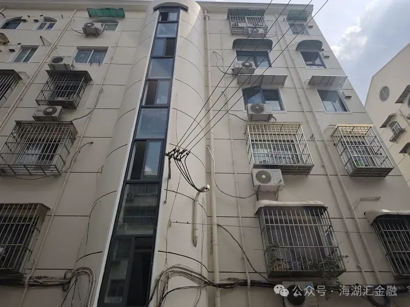10-1727674817.jpeg 【海湖汇法拍房】上海市徐汇区梅陇七村2号301室