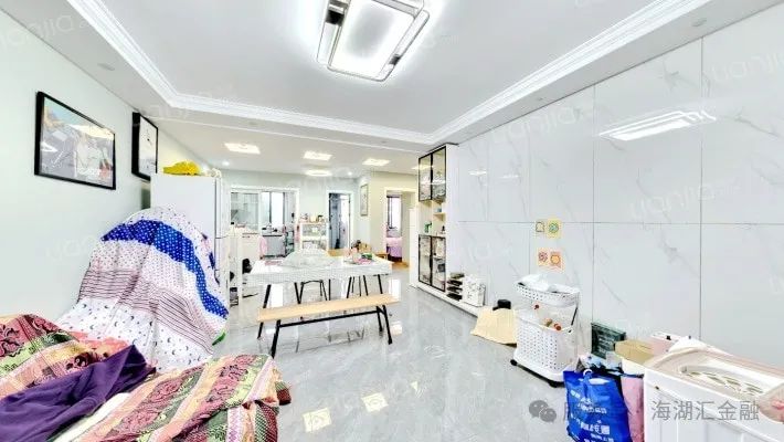 【海湖汇特价房】上海市青浦区朱家角镇石家浜东路88弄136号401室房产