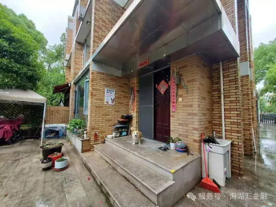 【海湖汇法拍房】上海市闵行区中春路8888弄130号全幢