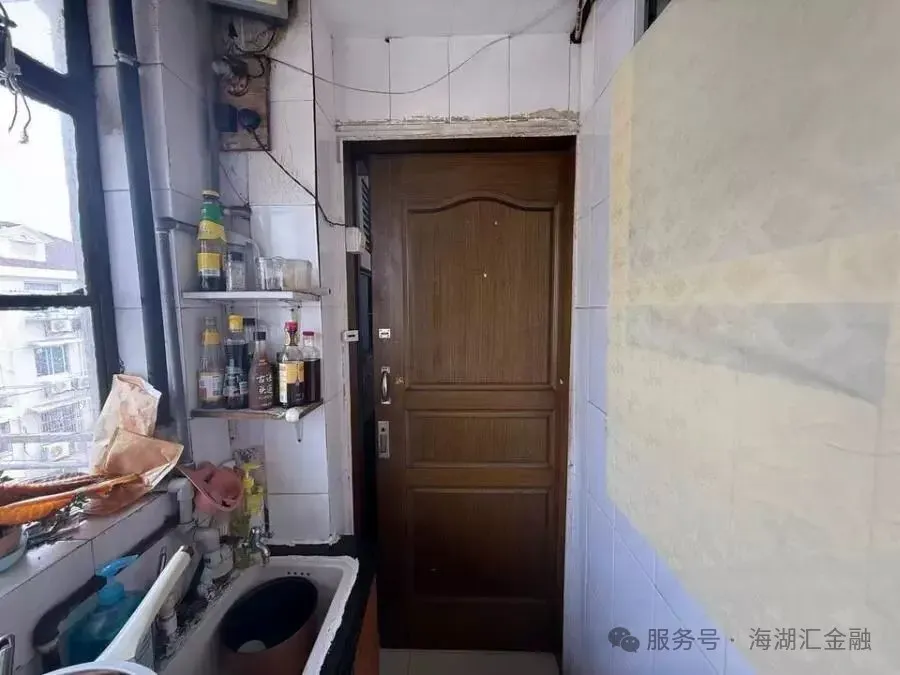 640-c92e6c98-8698-4adb-b79b-8b7bd58b053f.webp 【海湖汇法拍房】二拍 上海市徐汇区田林七村28号601室