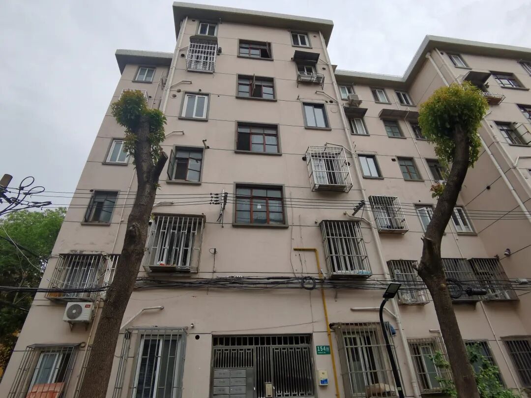 【海湖汇法拍房】二拍 上海市闵行区龙柏三村154号102室